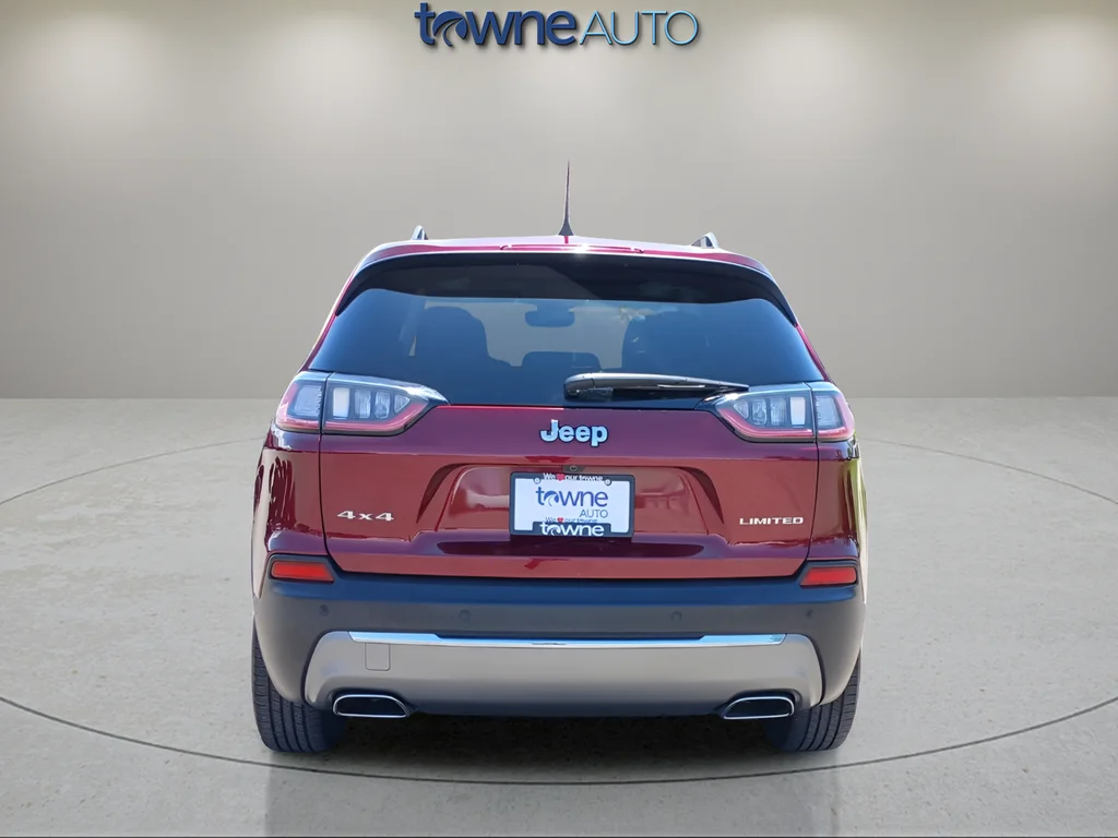 Used 2021 Red Jeep Limited image 4