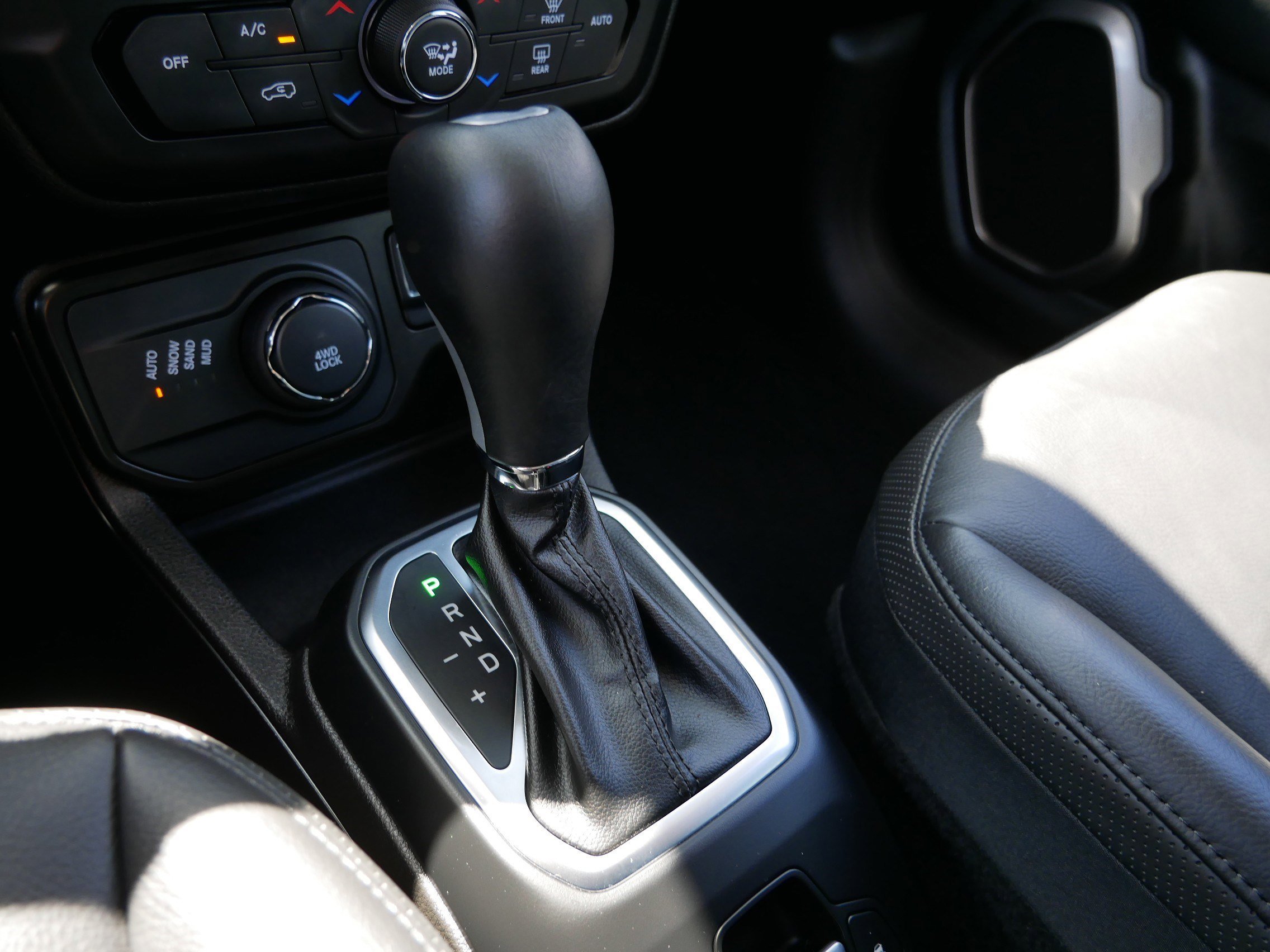 2023 Jeep Renegade Limited - Photo 23