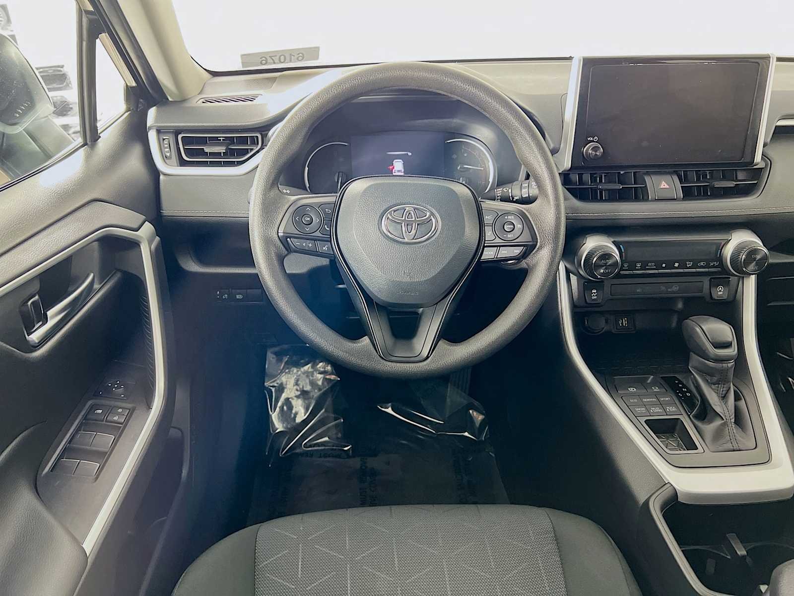 Used 2025 Midnight Black Metallic Toyota XLE image 21
