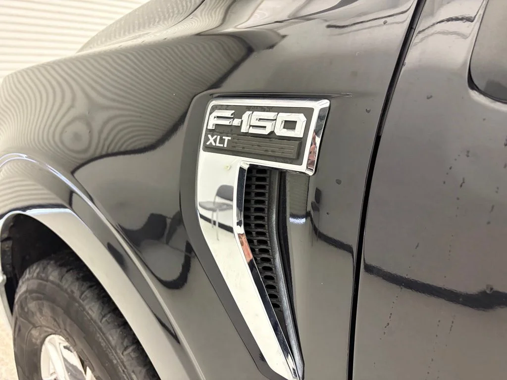 Used 2021 Black Ford XLT image 22
