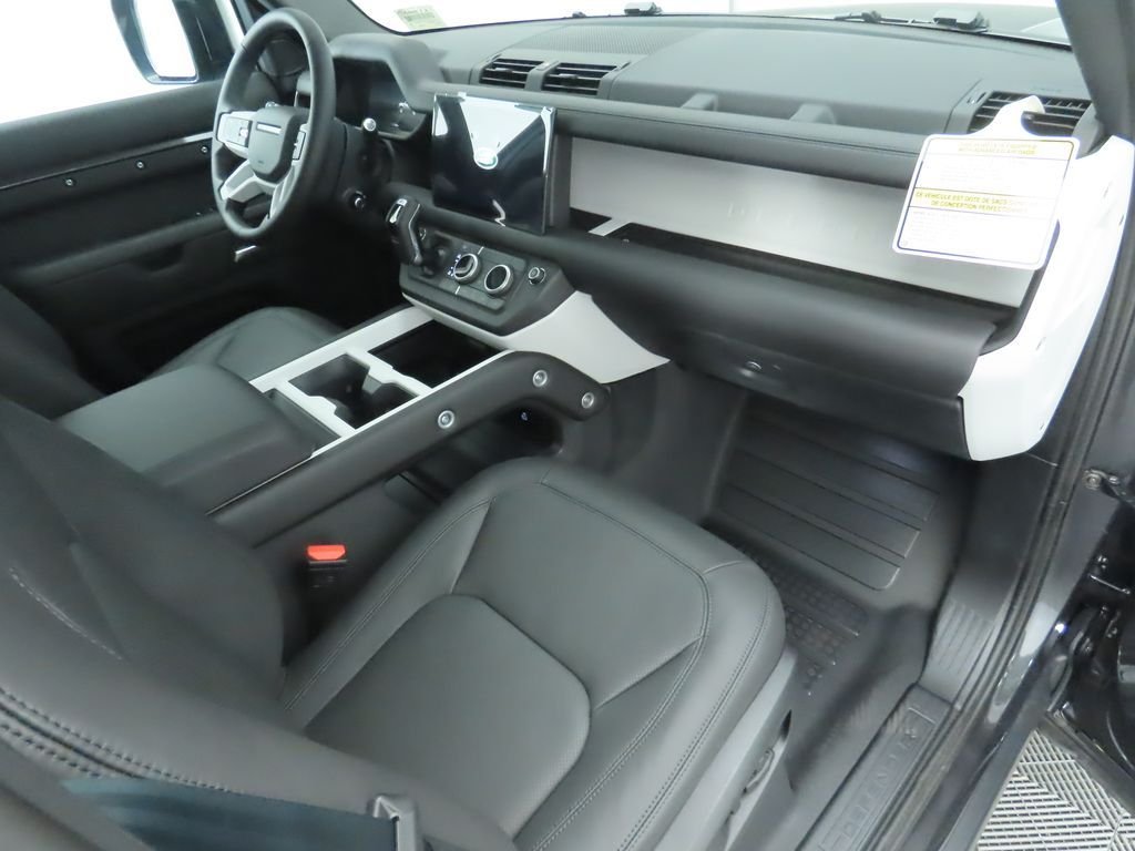Used 2025 Carpathian Grey Prem Met Land Rover S image 19