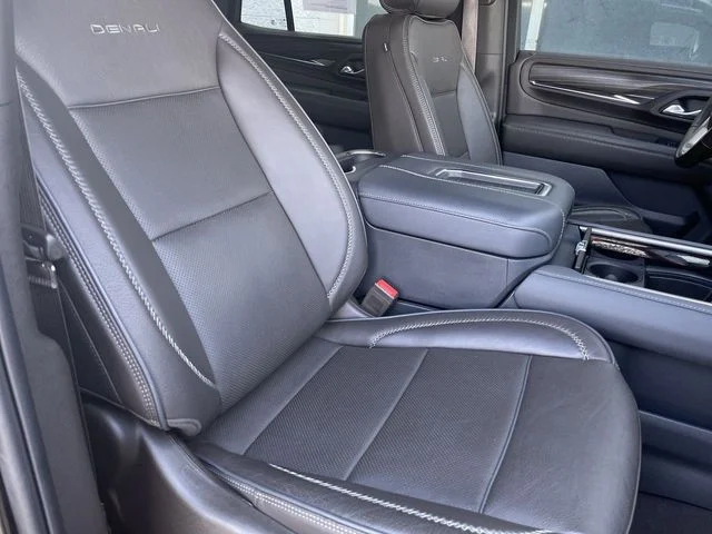 2024 GMC Yukon Denali - Photo 25