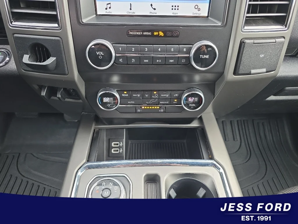 Used 2019 Agate Black Metallic Ford XLT image 19