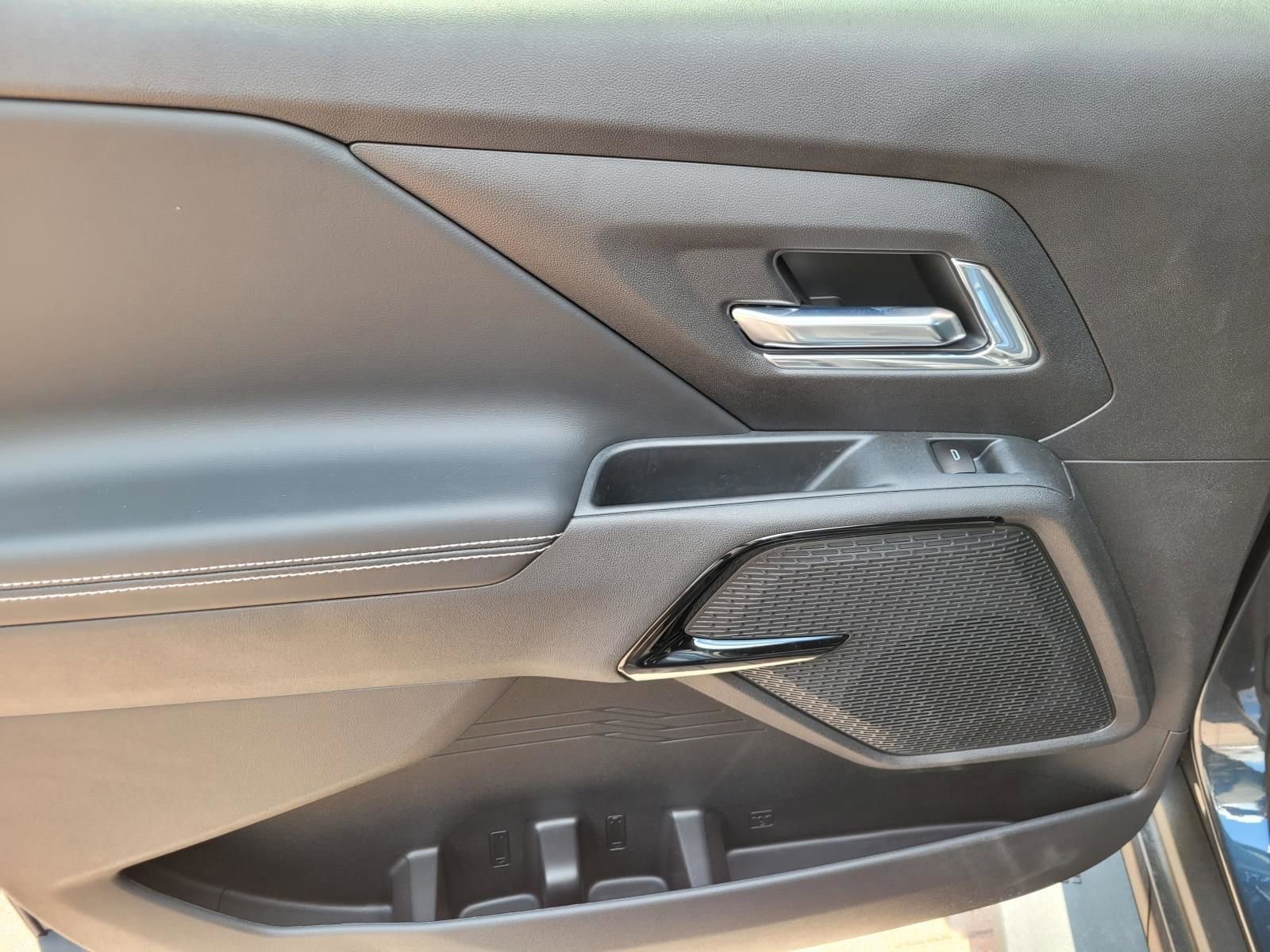 2026 Chevrolet Silverado EV LT - Photo 7