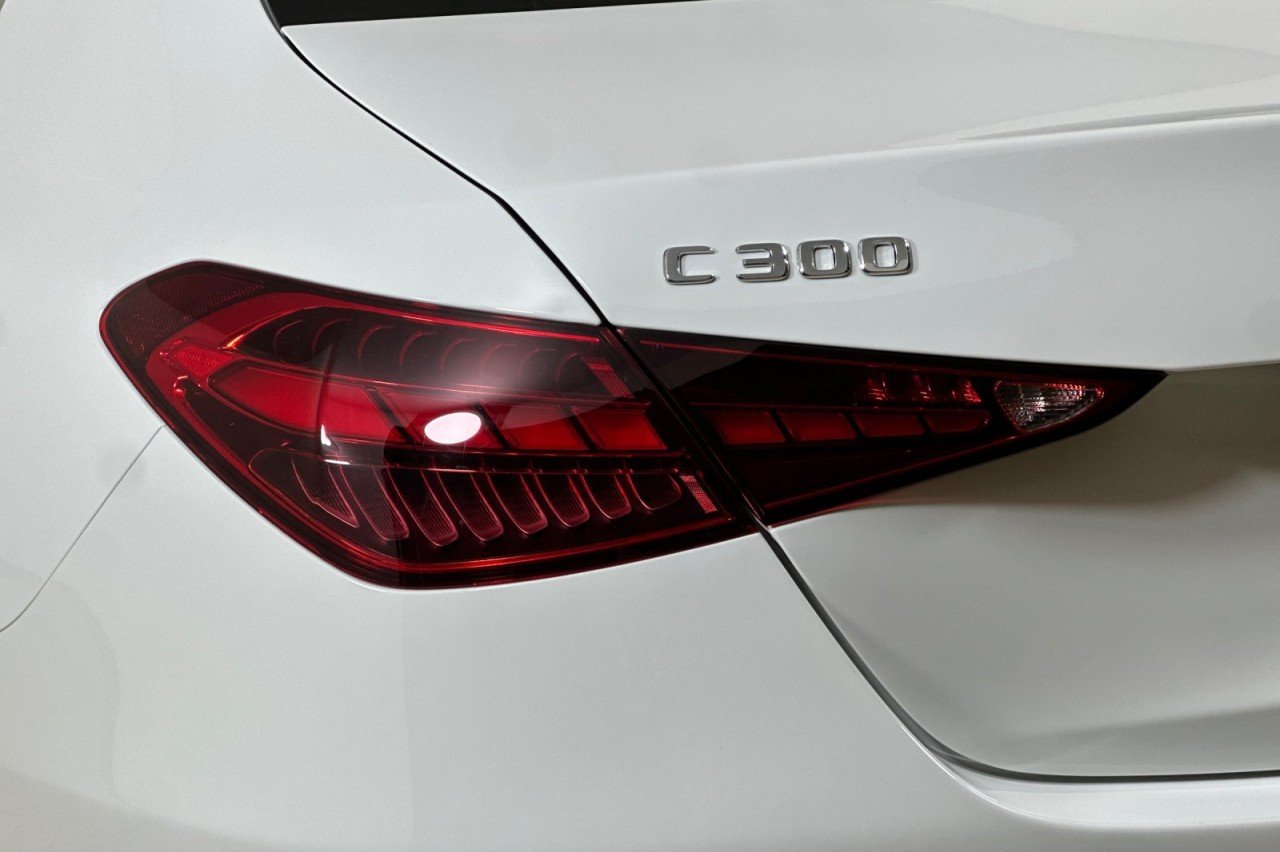 Used 2026 Polar White Mercedes-Benz C 300 image 25