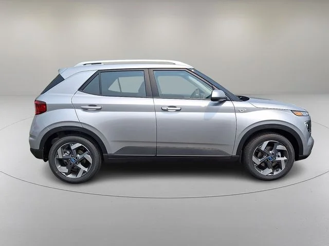 New 2026 Silver Hyundai SEL image 8