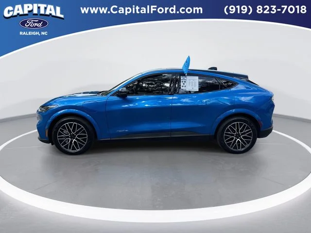 Used 2025 Blue Ford Premium image 5