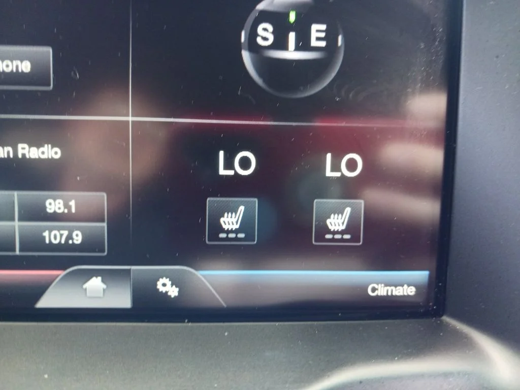 Used 2015 White Ford XLT image 24