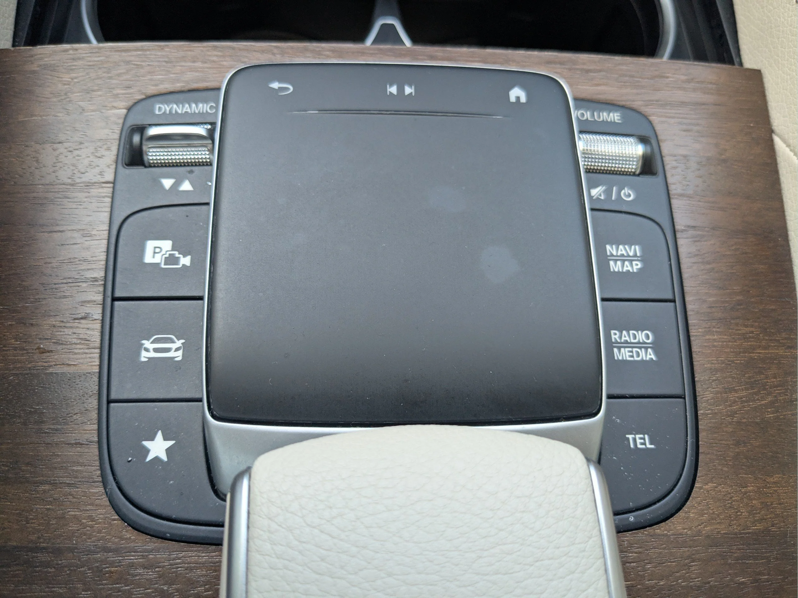 Used 2022 White Mercedes-Benz GLE 350 image 23