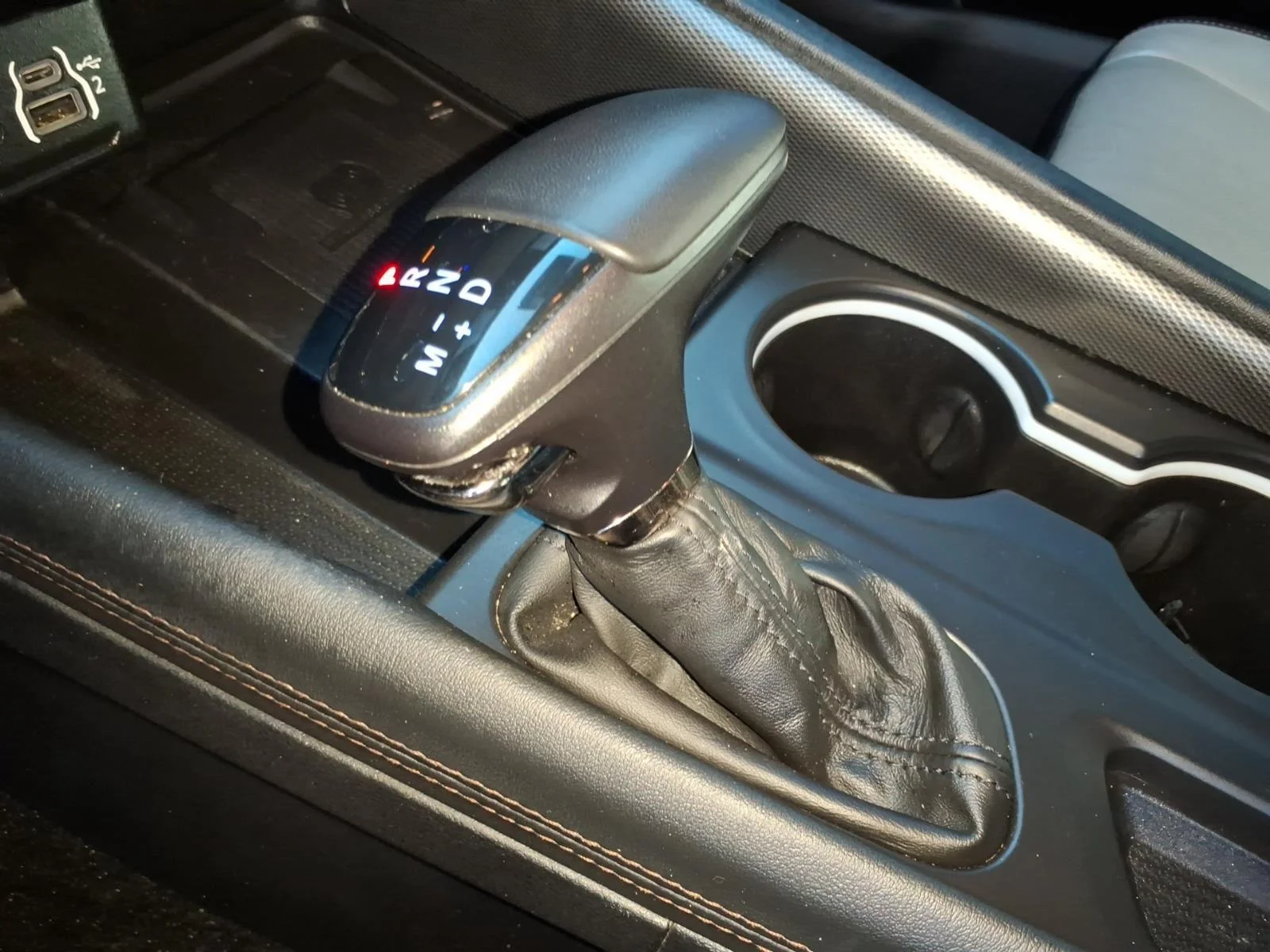 Used 2022 White Knuckle Clearcoat Dodge R/T Plus image 8