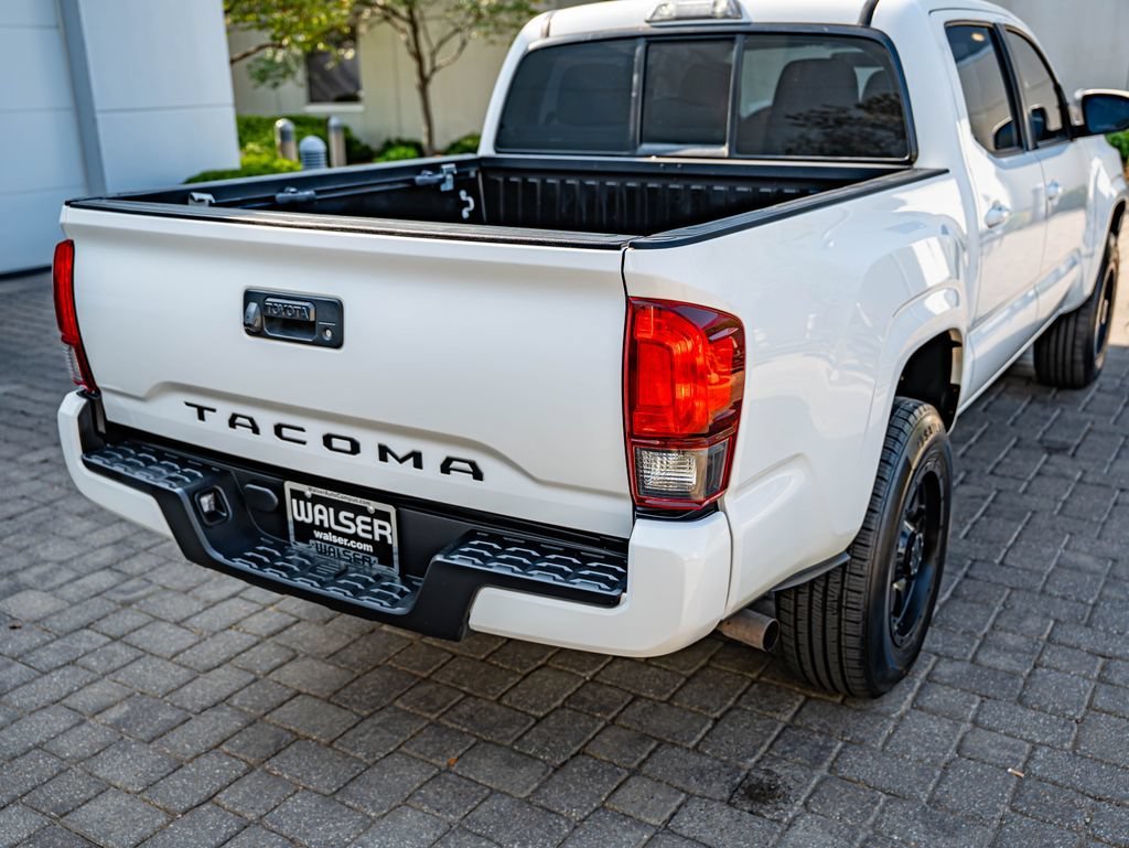 Used 2018 Super White Toyota SR image 16