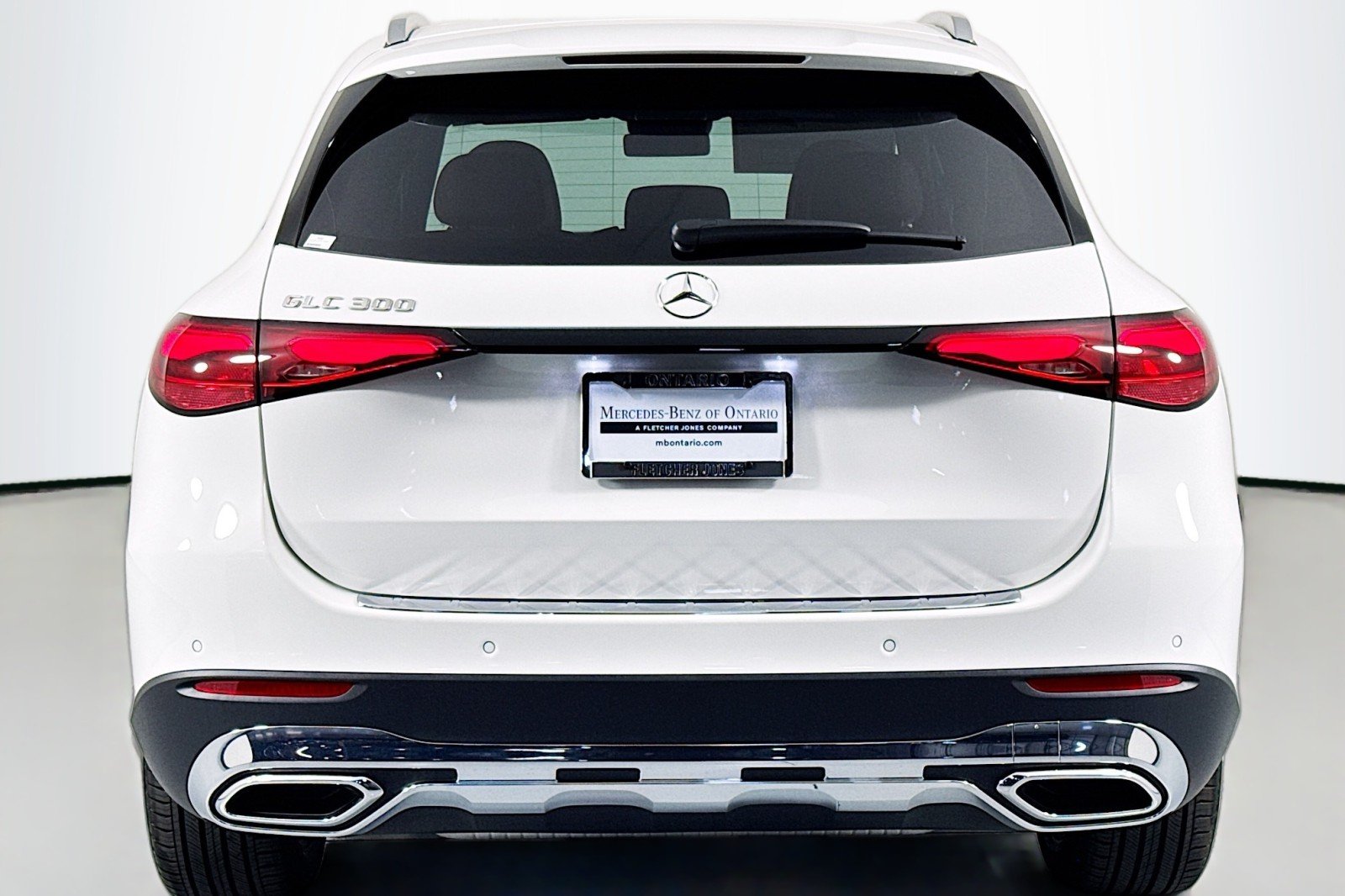 New 2026 Polar White Mercedes-Benz GLC 300 SUV image 3