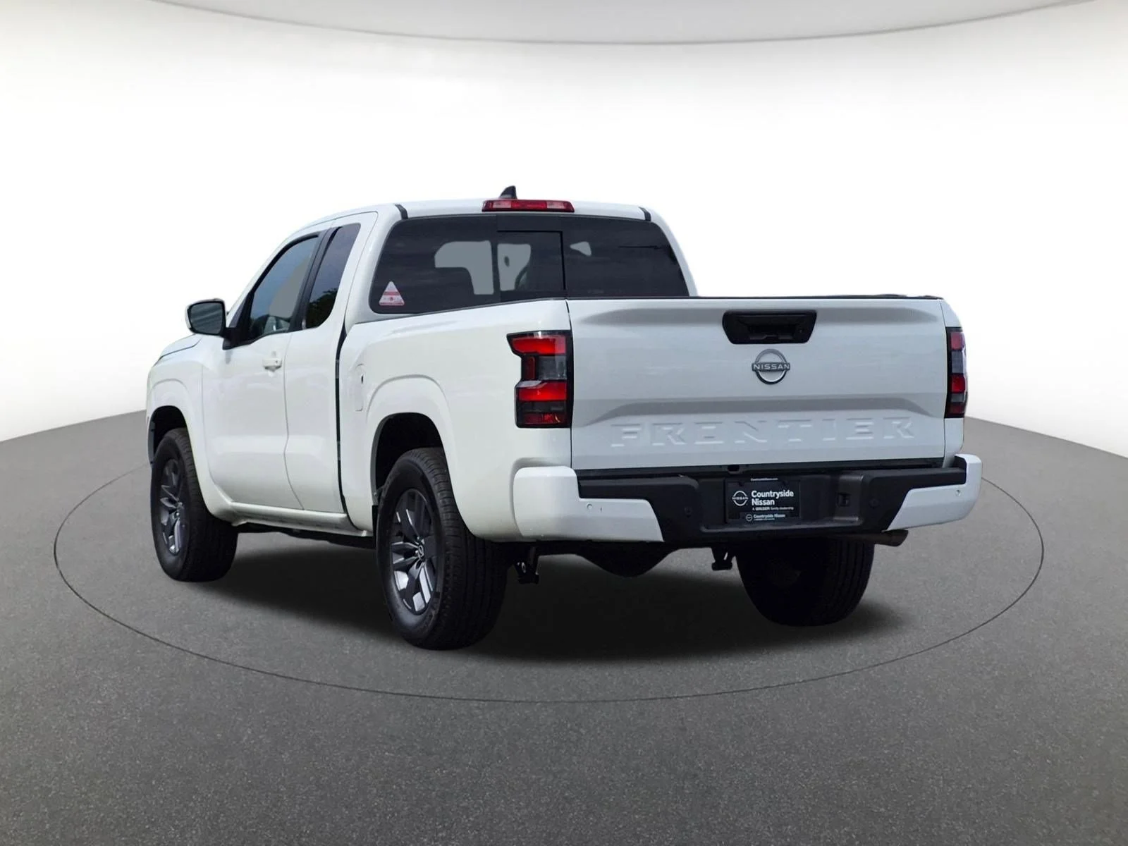 Used 2025 Glacier White Nissan SV image 7