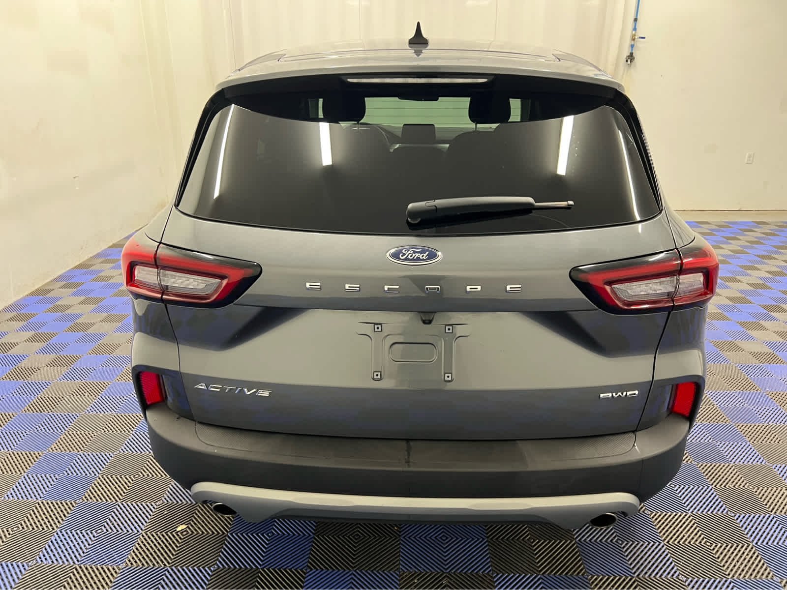 Used 2025 Carbonized Gray Metallic Ford Active image 5