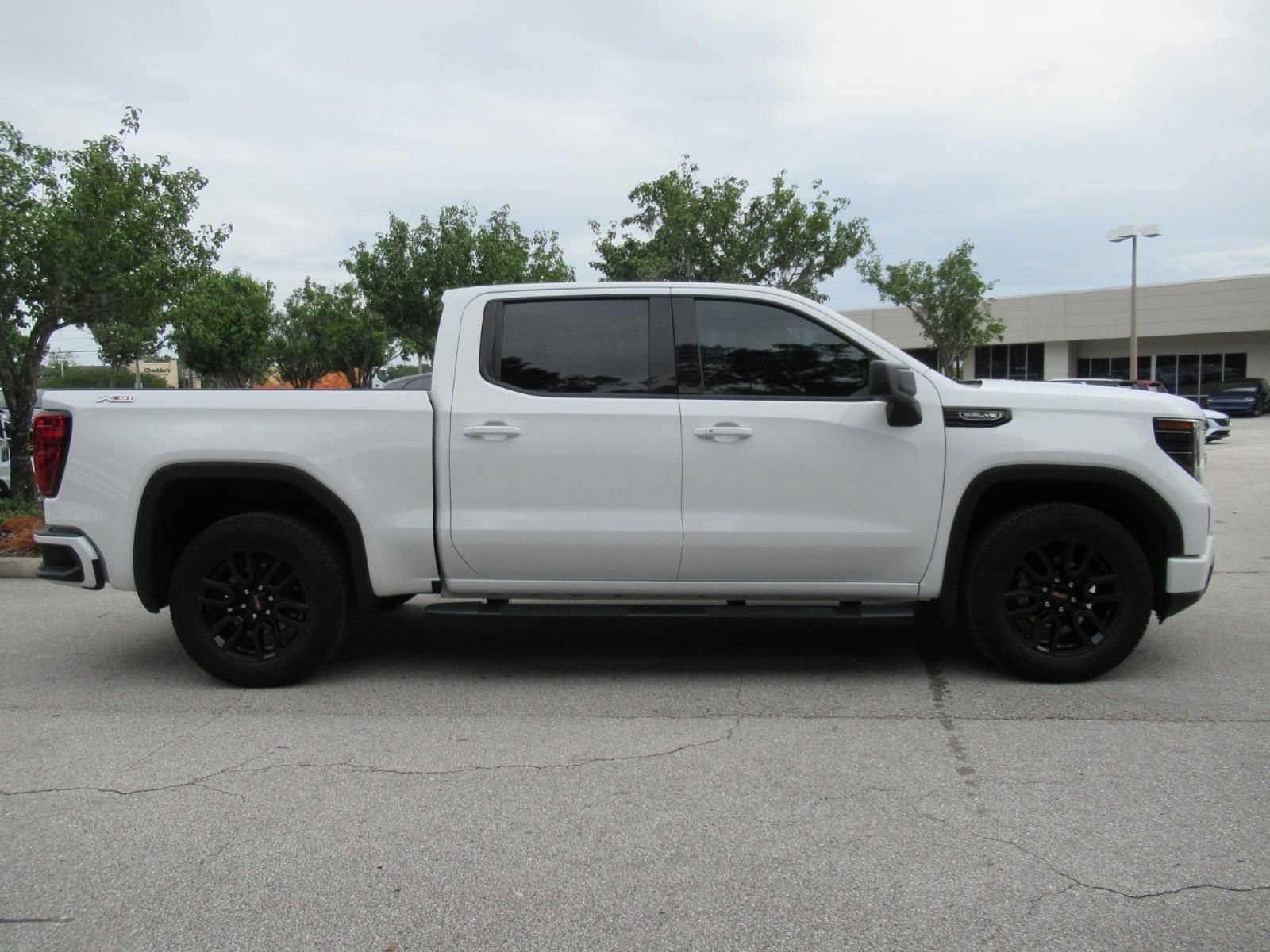 Used 2024 Summit White GMC Elevation image 2