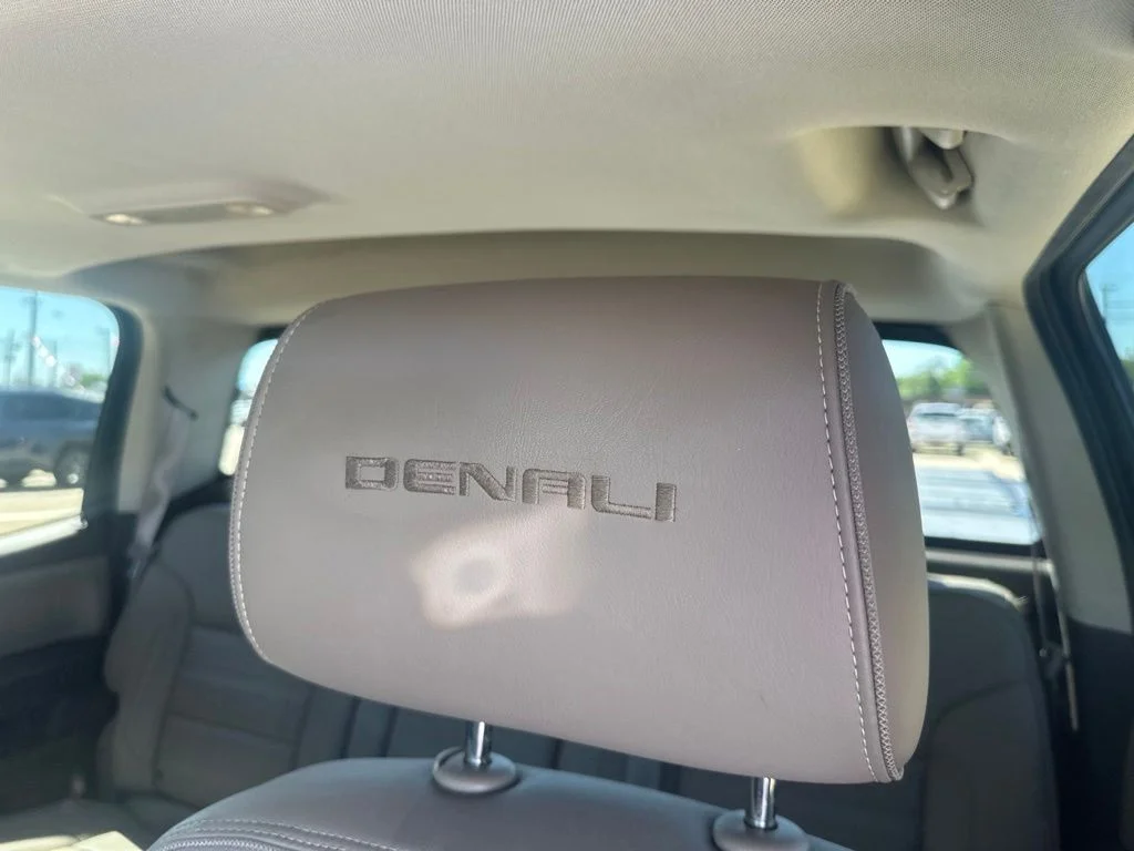 Used 2015 Gray GMC Denali image 4