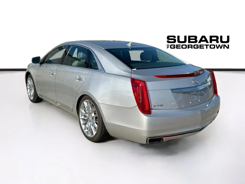 Used 2013 Silver Cadillac Premium image 5