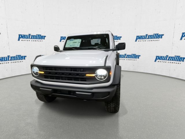 New 2025 Oxford White Ford Base image 4