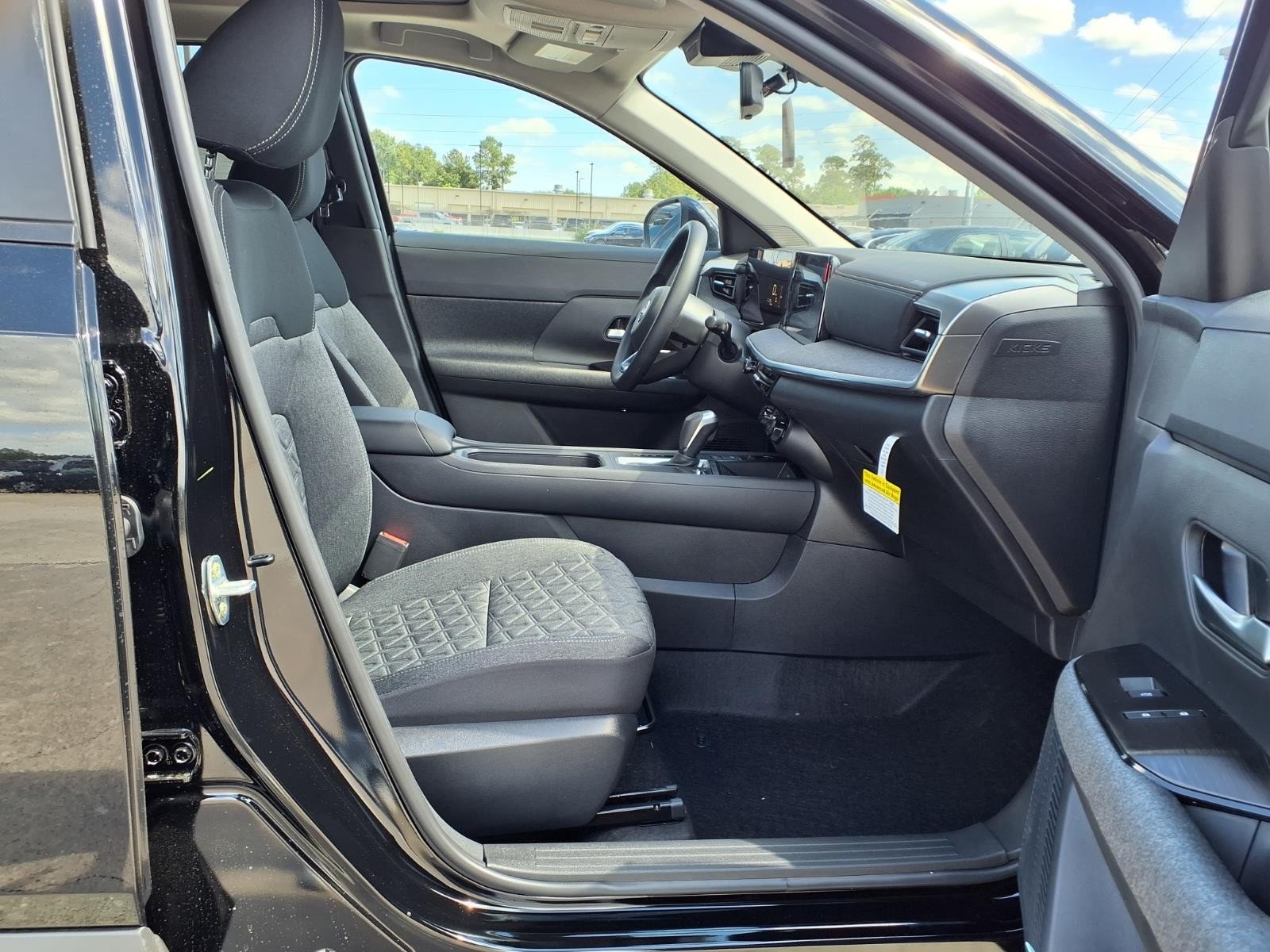 2026 Nissan Kicks SV - 8