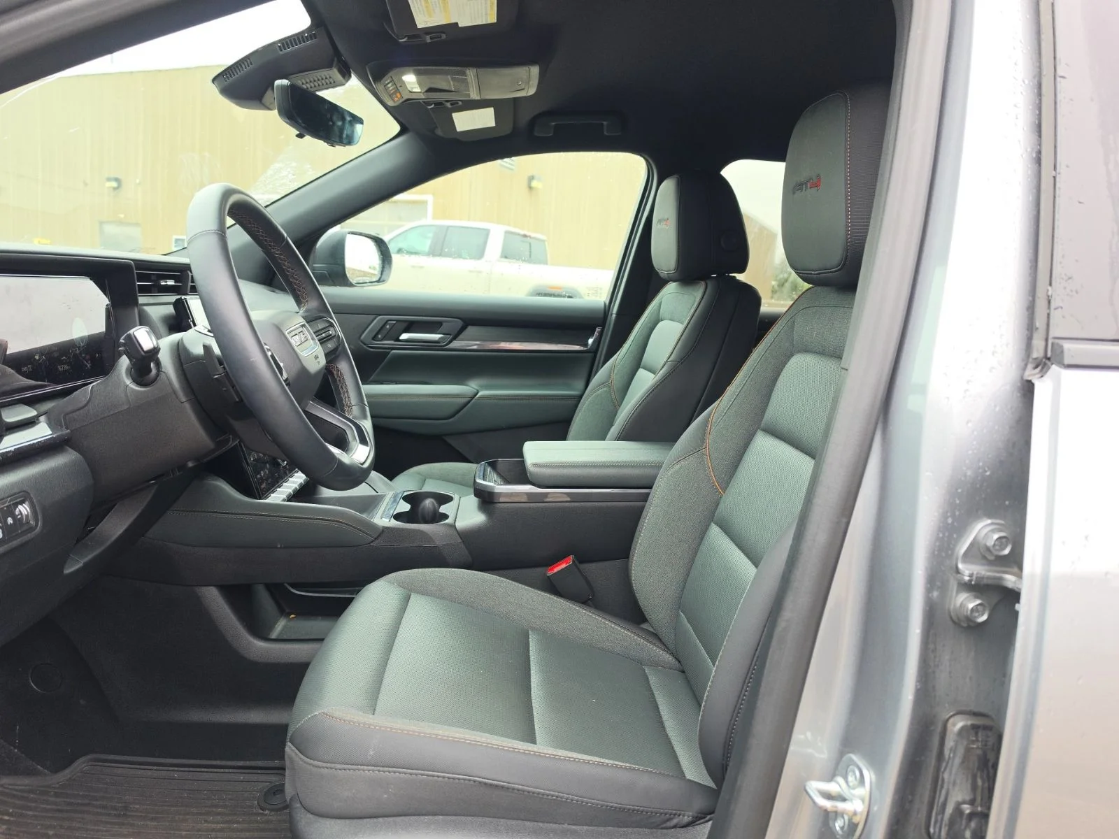 2026 GMC Terrain AT4 - Photo 10