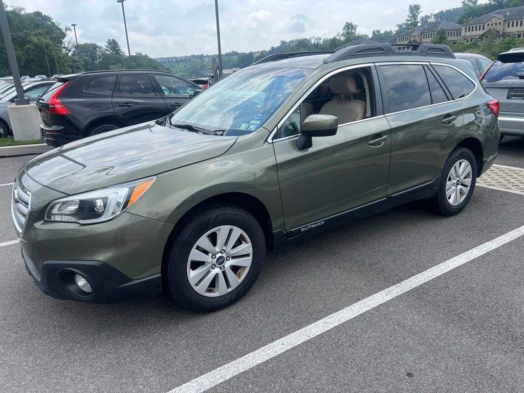 Used 2016 Green Metallic Subaru 2.5i Premium image 5