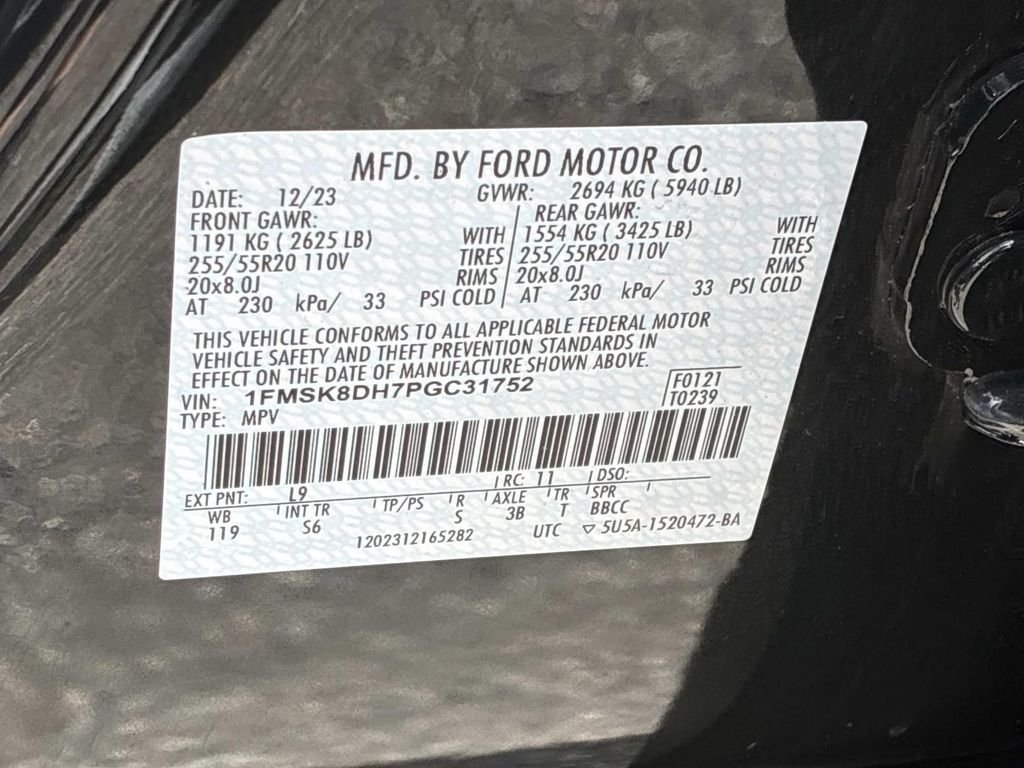 Used 2023 Green Ford XLT image 24
