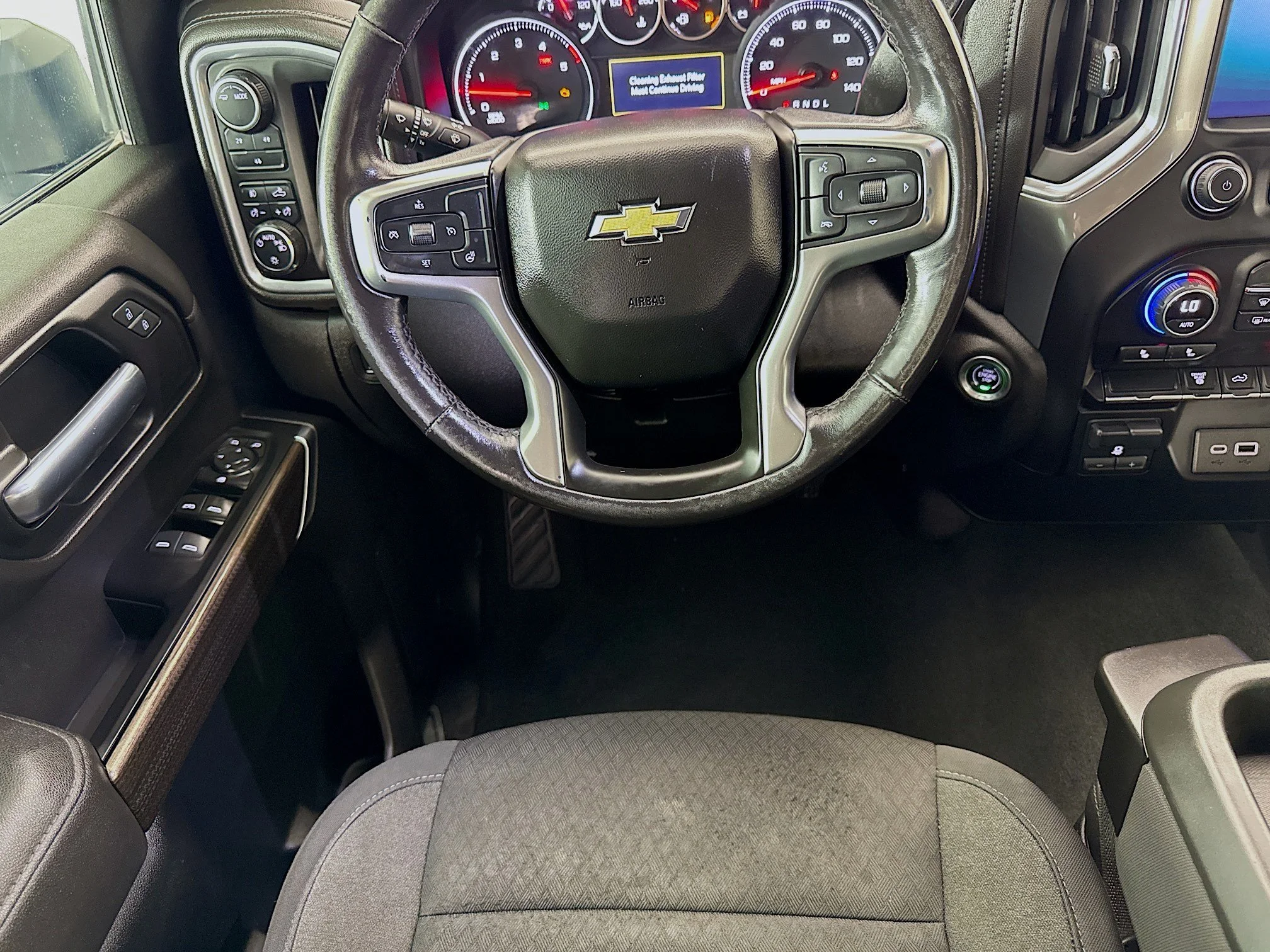 Used 2022 Summit White Chevrolet LT image 23