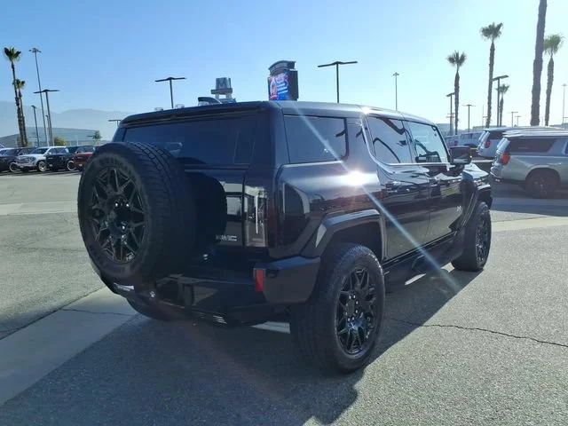 Used 2026 Void Black GMC 2X image 5