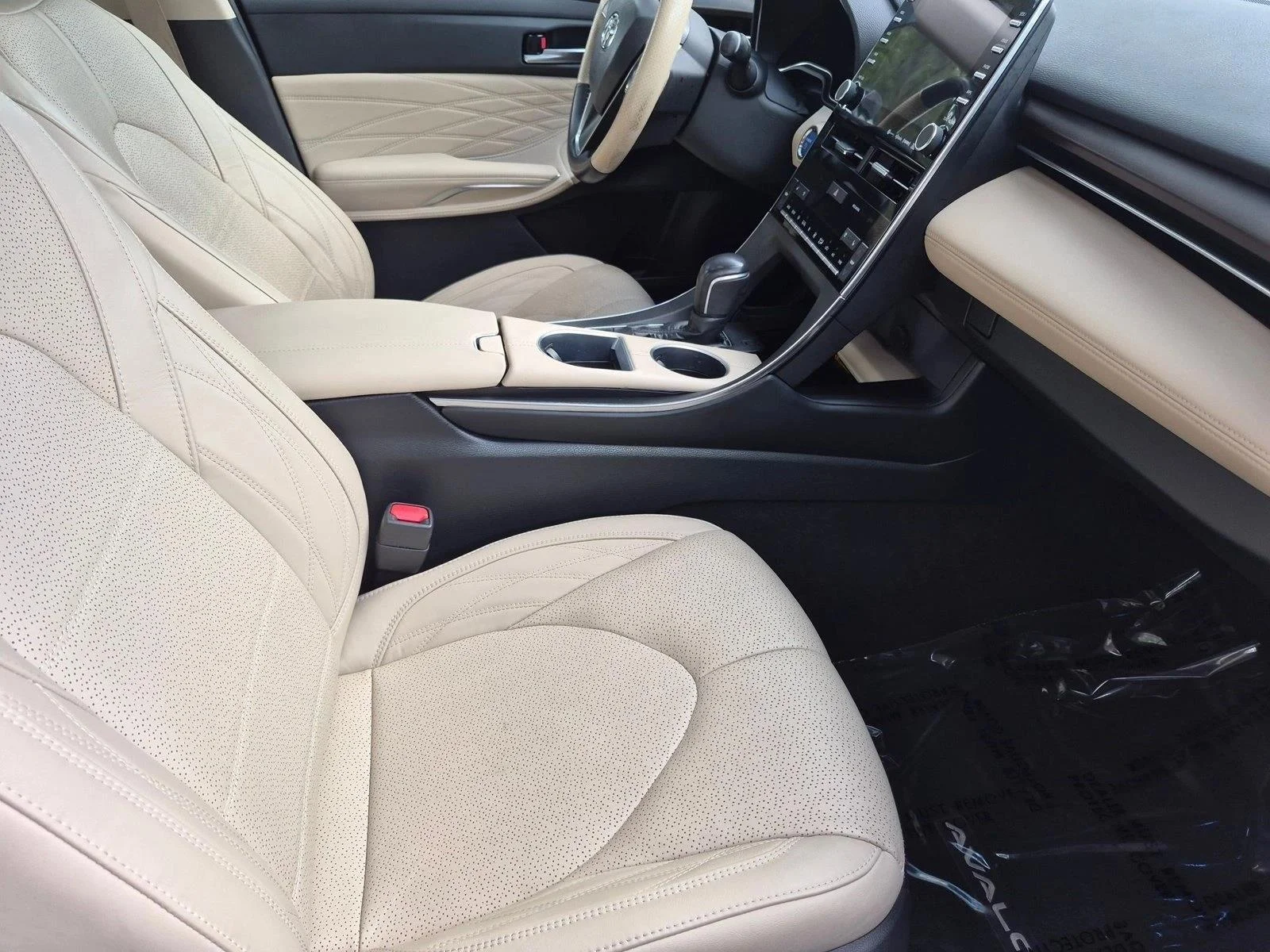 Used 2020 Harbor Gray Metallic Toyota Hybrid Limited image 21