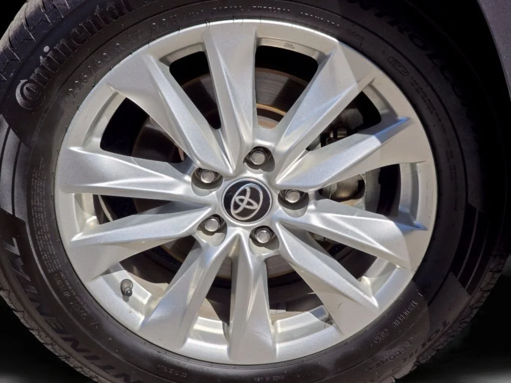 Used 2022 Barcelona Red Metallic Toyota LE image 24