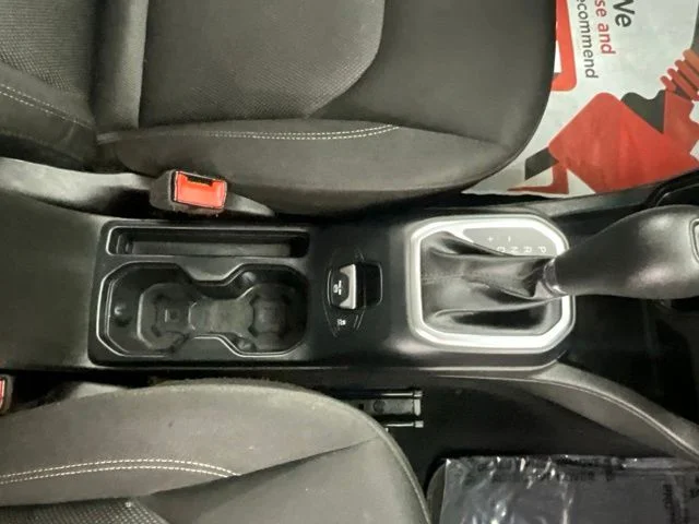 Used 2021 Red Jeep Sport image 19