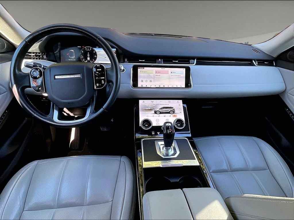 Used 2020 White Land Rover SE image 21