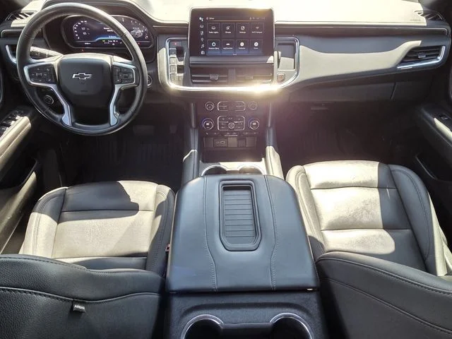 Used 2023 White Chevrolet Z71 image 13