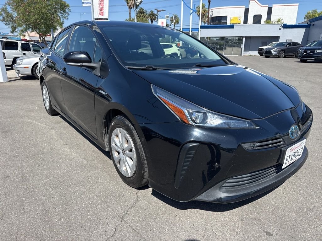 2022 Toyota Prius LE FWD's photo