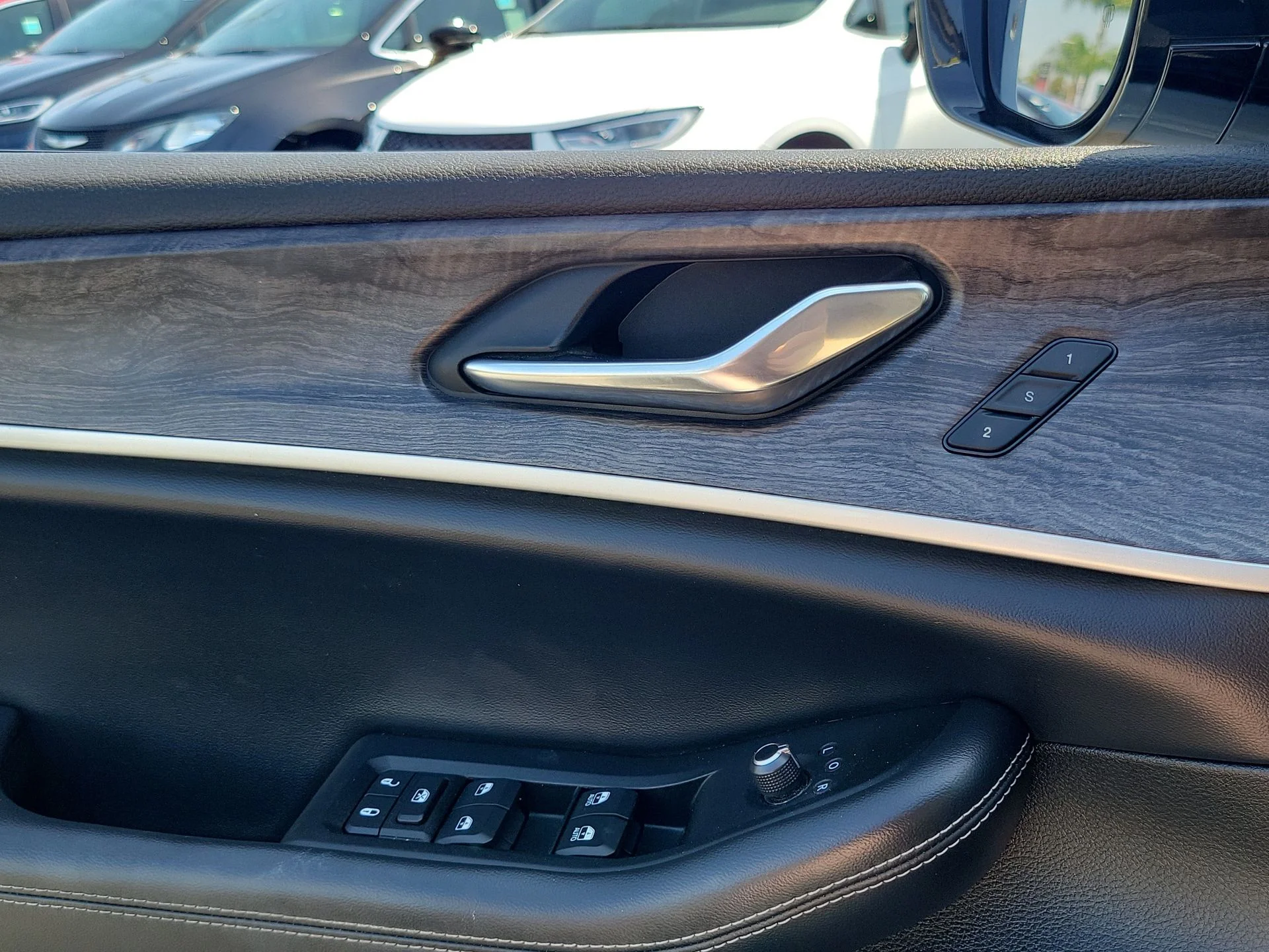 Used 2024 White Jeep 4xe image 11