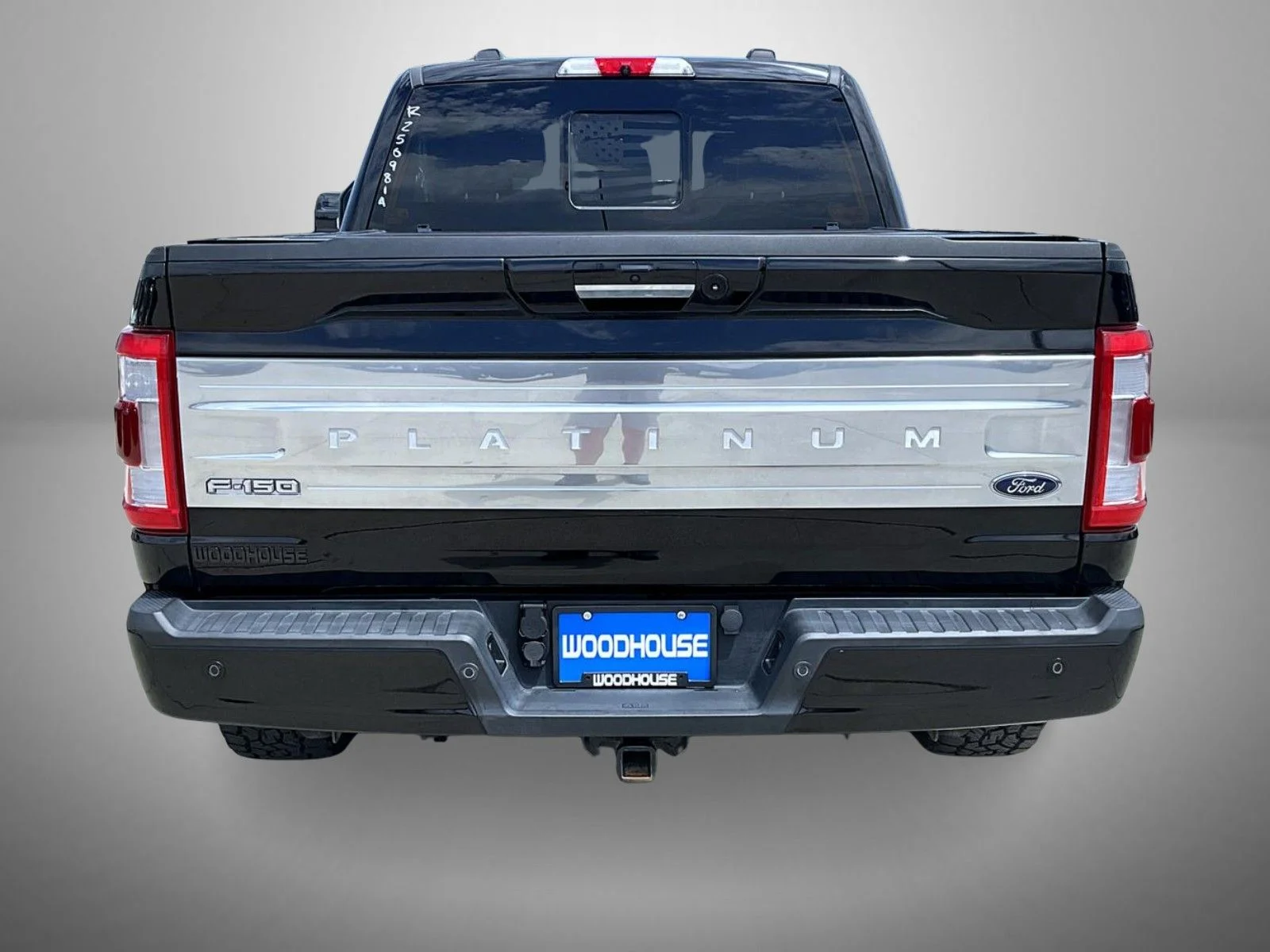 Used 2022 Black Ford Platinum image 6