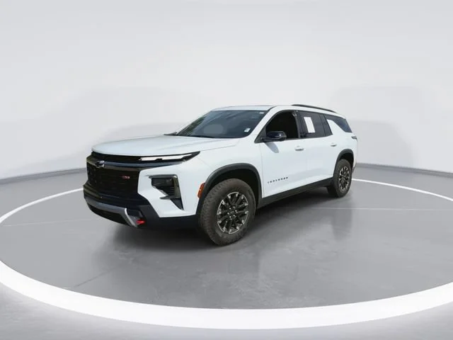 Certified Used 2026 Polar White Tricoat Chevrolet Z71 image 4