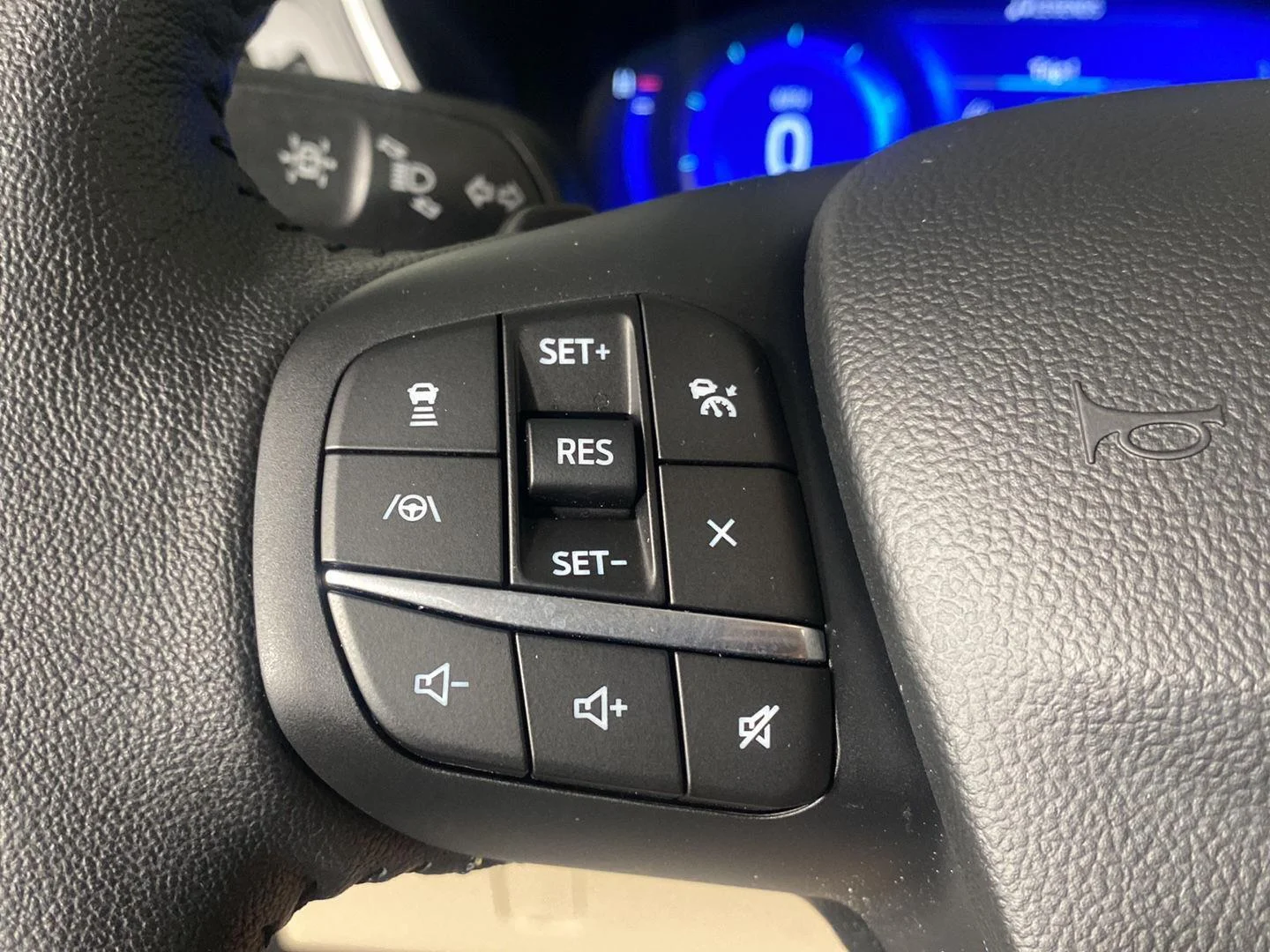 Used 2020 Star White Metallic Tri-Coat Ford Titanium image 14