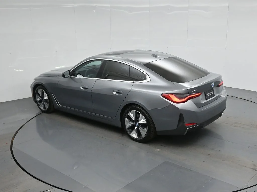 Used 2023 Gray BMW eDrive40 image 44