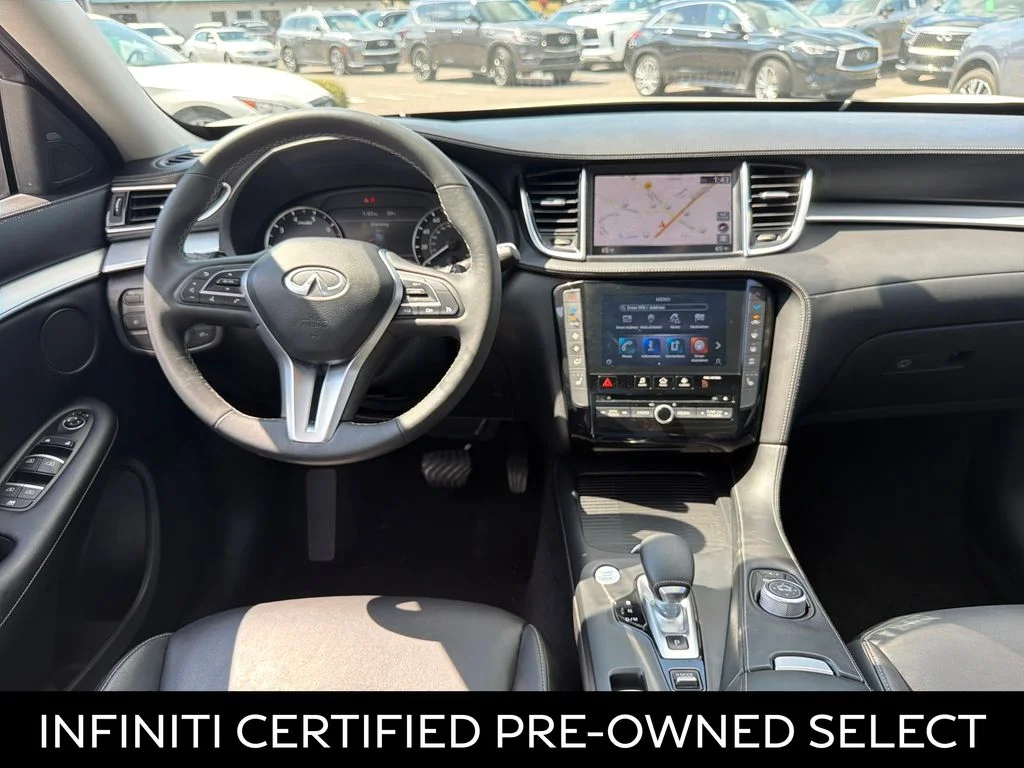 Certified Used 2020 Majestic White INFINITI LUXE image 20