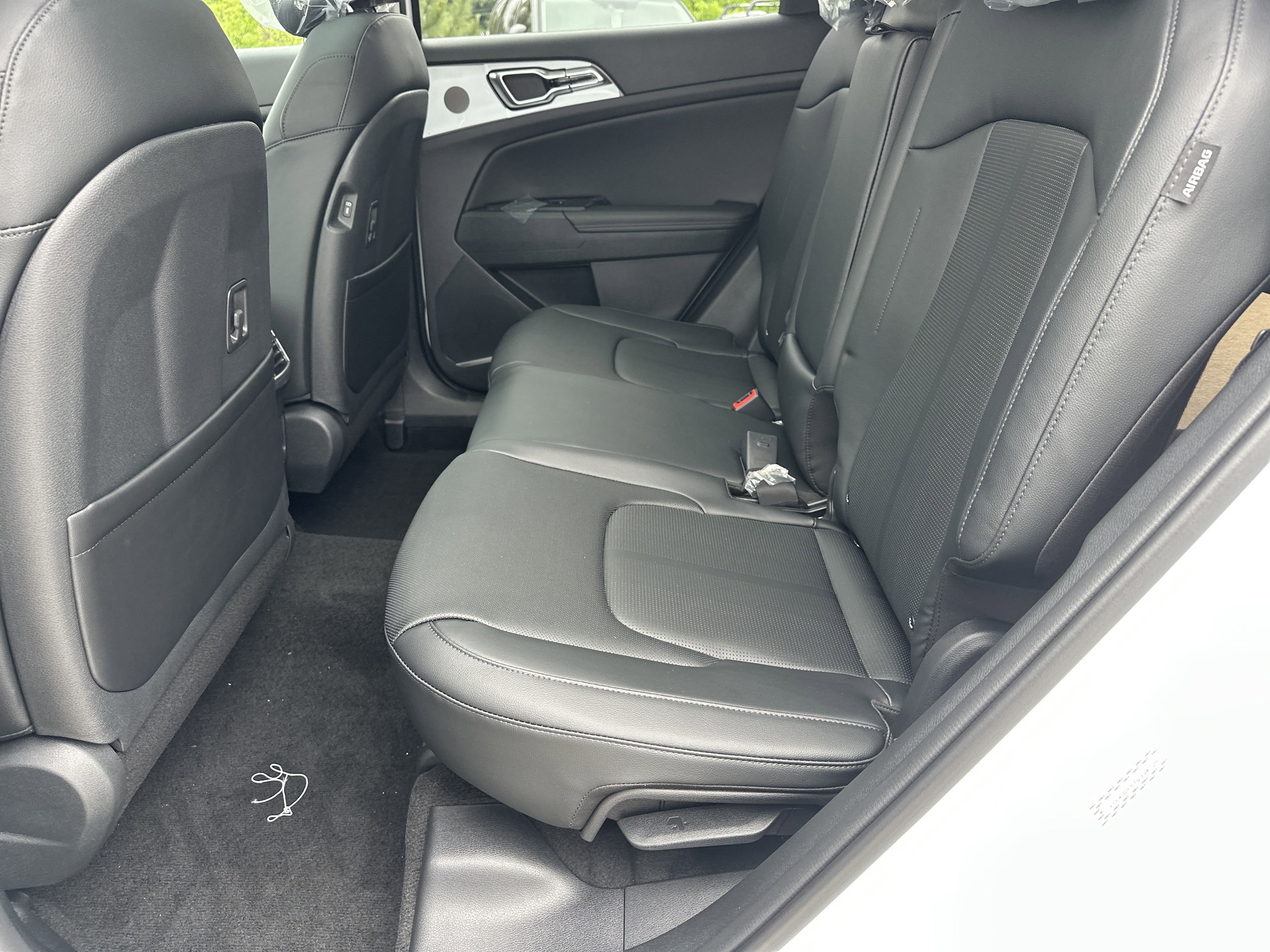 2026 Kia Sportage SX - Photo 14