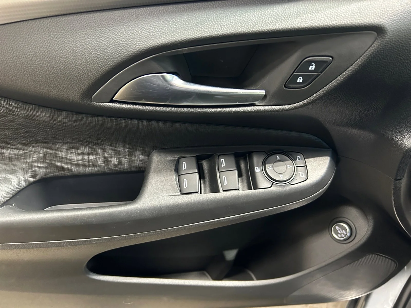 New 2026 Moonstone Grey Metallic Buick Avenir image 17