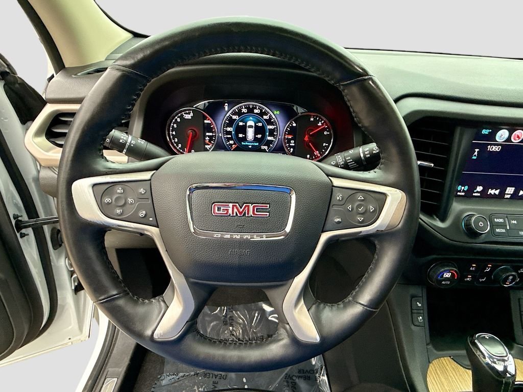 Used 2017 White Frost Tricoat GMC Denali image 11