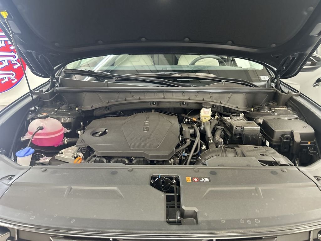 New 2026 Phantom Black Hyundai SEL AWD image 32