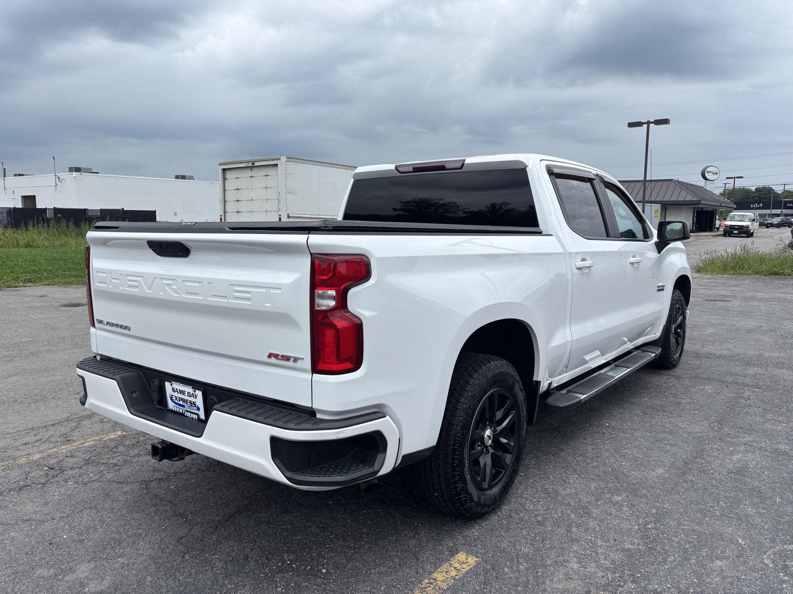 Used 2021 Summit White Chevrolet RST image 7
