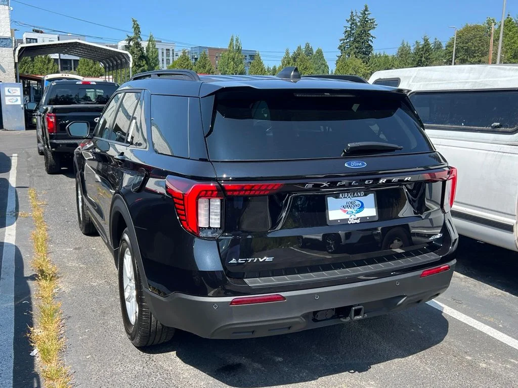 New 2026 Agate Black Metallic Ford Active image 8