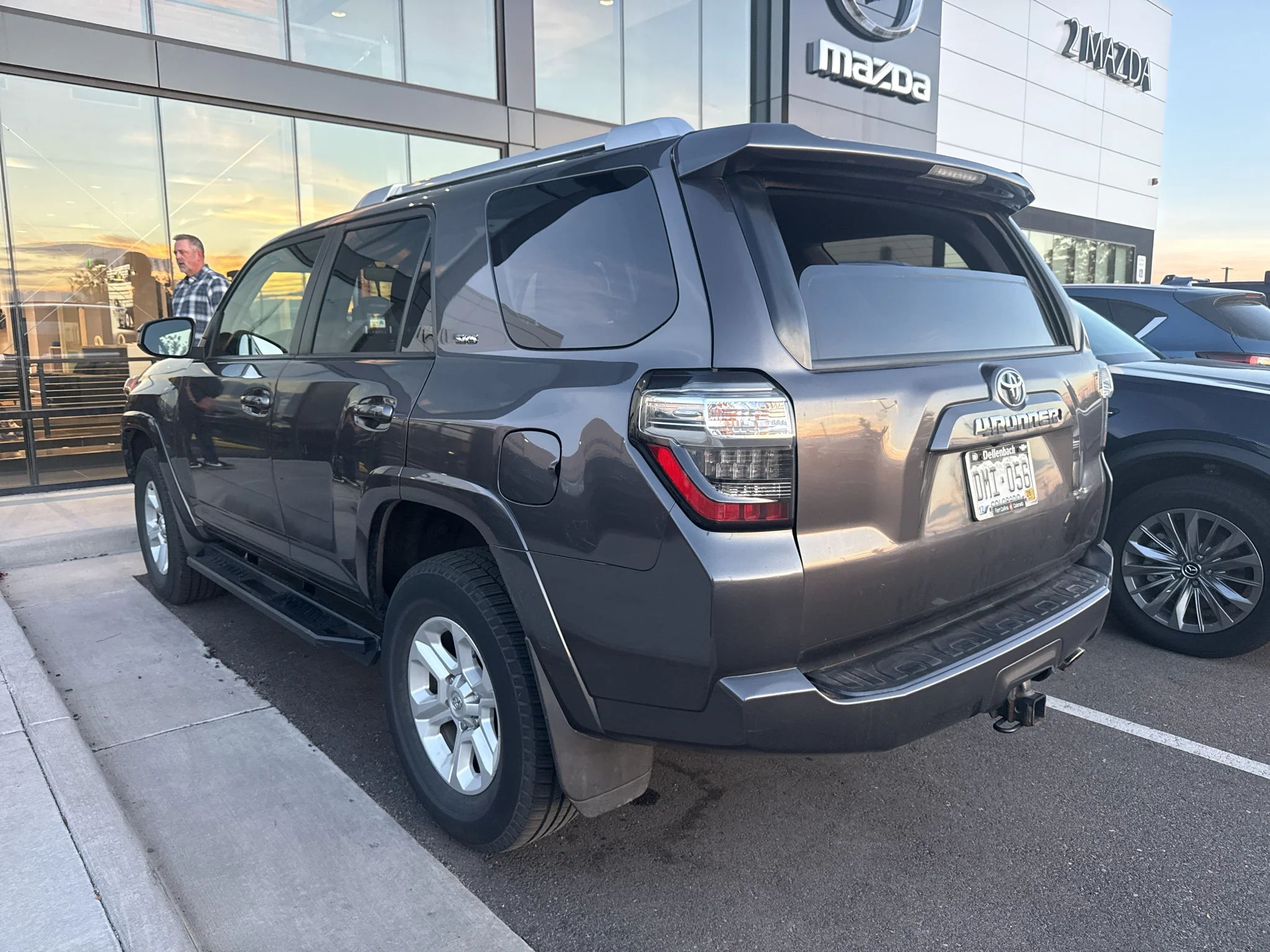 Used 2016 Magnetic Gray Metallic Toyota SR5 image 4