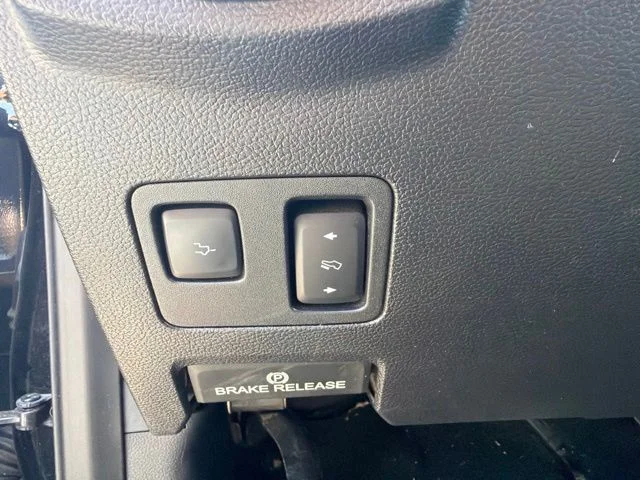 Used 2020 Black Ford Lariat image 16