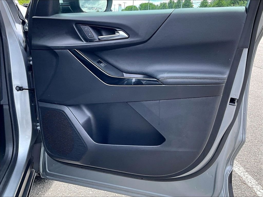 Used 2025 Gray Chevrolet LT image 12