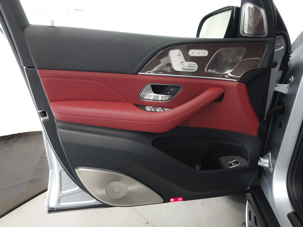 Certified Used 2026 MANUFAKTUR Cirrus Silver Magno Mercedes-Benz GLS 63 AMG® image 5